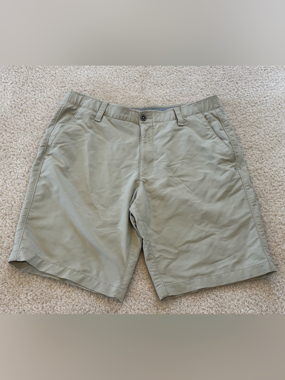 Under Armour Men's Khaki HeatGear Shorts